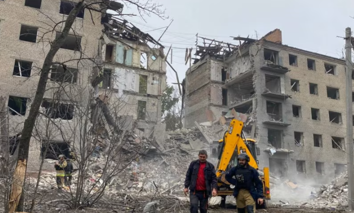 Sulmet ruse vrasin civilë dhe godasin infrastrukturën energjetike të Ukrainës