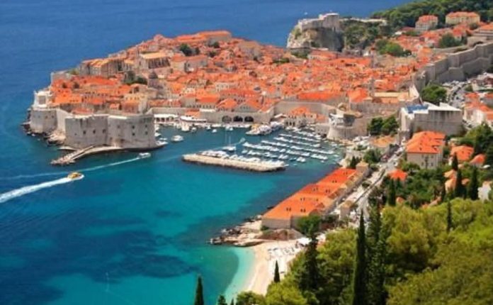 Kryetari i Dubrovnikut propozon teste antidrogë për të gjithë politikanët: “Kamionët me kokainë vazhdojnë të mbërrijnë”
