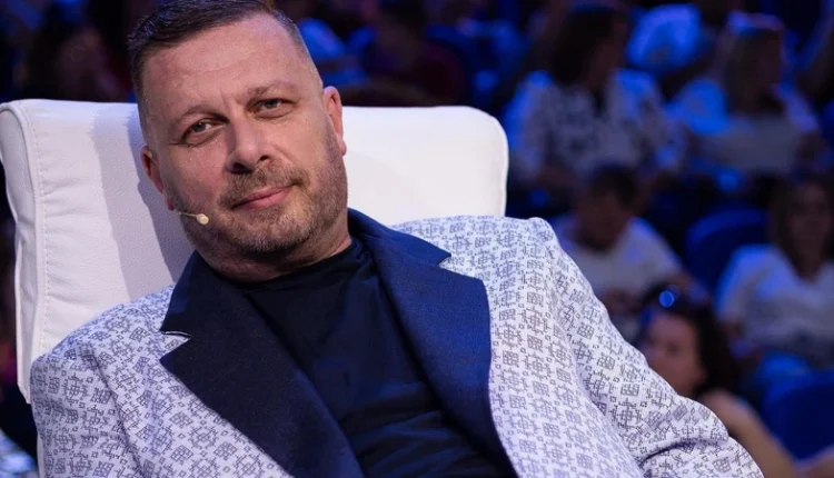 Skandali me videot intime në Shqipëri/ Policia në kërkim të kompozitorit Adrian Hila, nuk gjendet në banesë