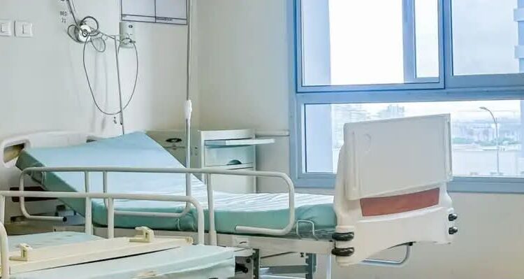 Nuk ka vende të lira në Klinikën e Neurologjisë, nga goditjet në tru po preken edhe pacientë më të rinj