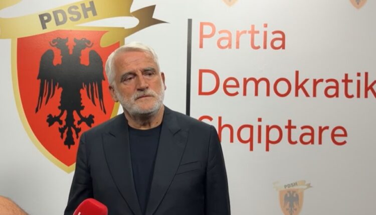 Pas protestave në Shqipëri, Thaçi: Shqiptarët e Maqedonisë së Veriut i presin ditë të këqija (VIDEO)