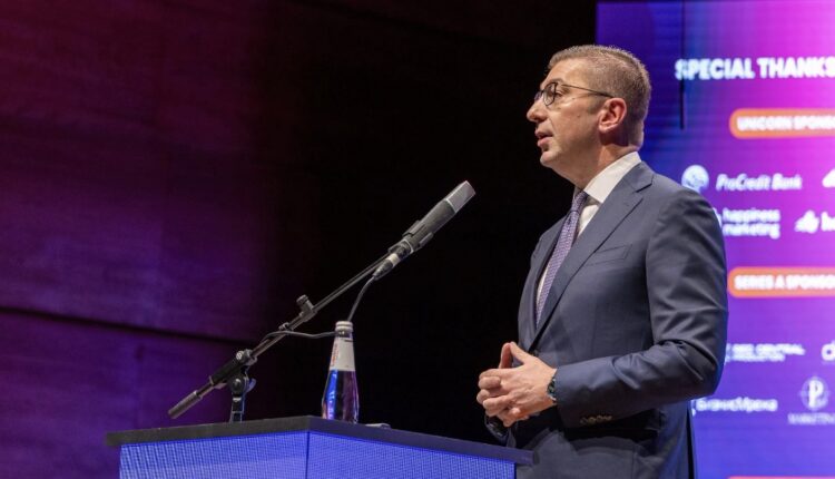 Konferenca “Startup Revolution AI Summit”, Mickoski: Maqedonia të jetë pjesëmarrëse aktive në inteligjencën artificiale