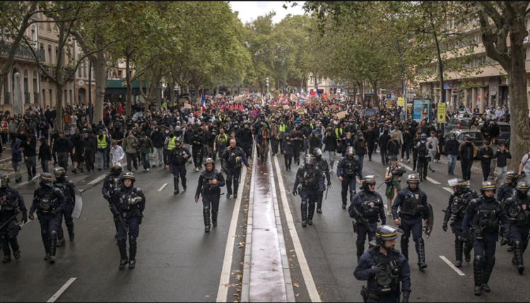 Franca në gatishmëri për protestat e 31 tetorit, 70 mijë efektivë policie në terren