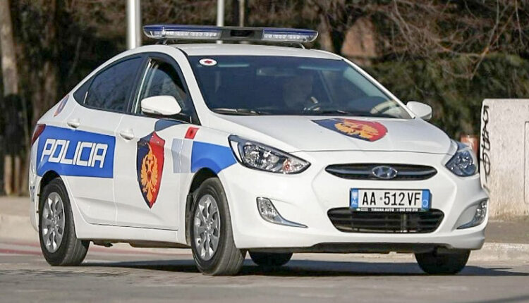 Arrestohet edukatorja në Korçë, dyshohet se dhunoi një fëmijë 4-vjeçar në kopsht