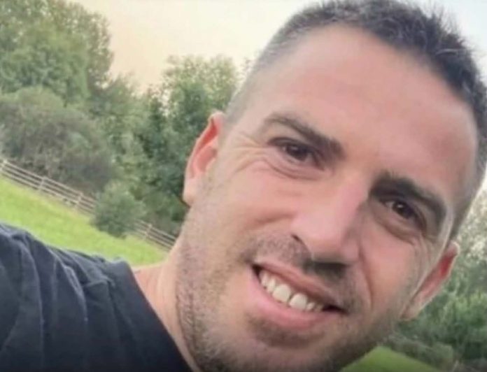Heroi shqiptar në Gjermani  3 vjeçarja po mbytej në pishinë  Liriton Mavraj nuk u mendua dy herë   30 sekonda që i shpëtuan jetën 