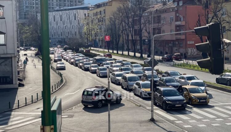 Maqedonia me veturat më të vjetra në Ballkan, mosha mesatare arrin 19,4 vjet