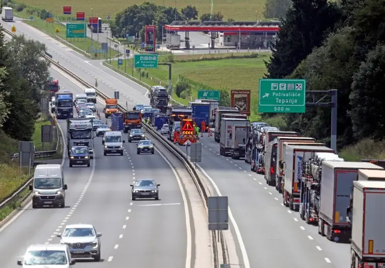 Mërgimtarë  kujdes  Sllovenia vendos radarë të rinj në autostrada  gjobat deri në 1 200 euro