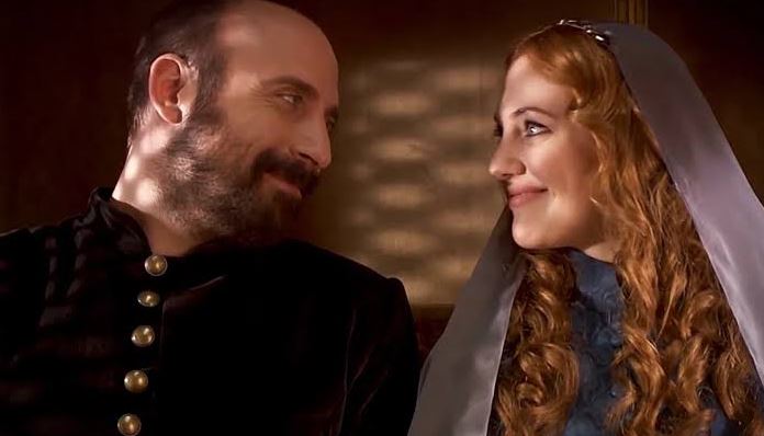 Pas 15 vitesh  Sulejmani dhe Hyrremi ribashkohen në një film të ri  këtë herë me një histori krejt ndryshe