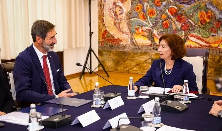 Maqedonia e Veriut dhe Sllovakia riafirmojnë marrëdhëniet miqësore dhe mbështetjen për integrimin evropian
