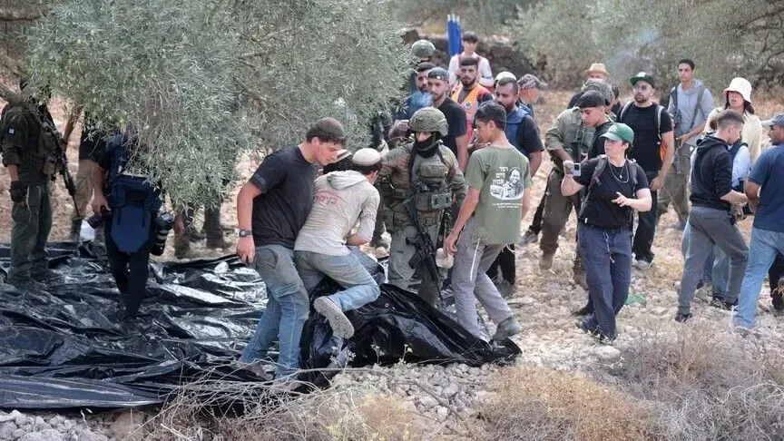 pushtuesit-izraelite-sulmojne-vjelesit-e-ullinjve-ne-bregun-perendimor-u-vene-zjarrin-3-automjeteve